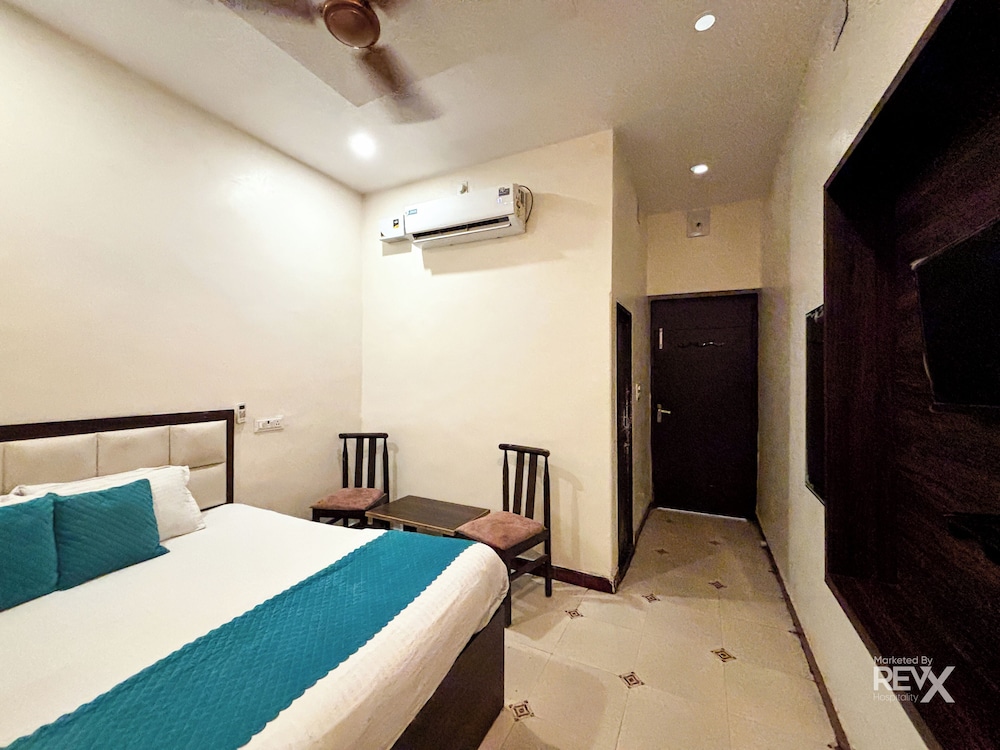 Hotel Diamond Palace