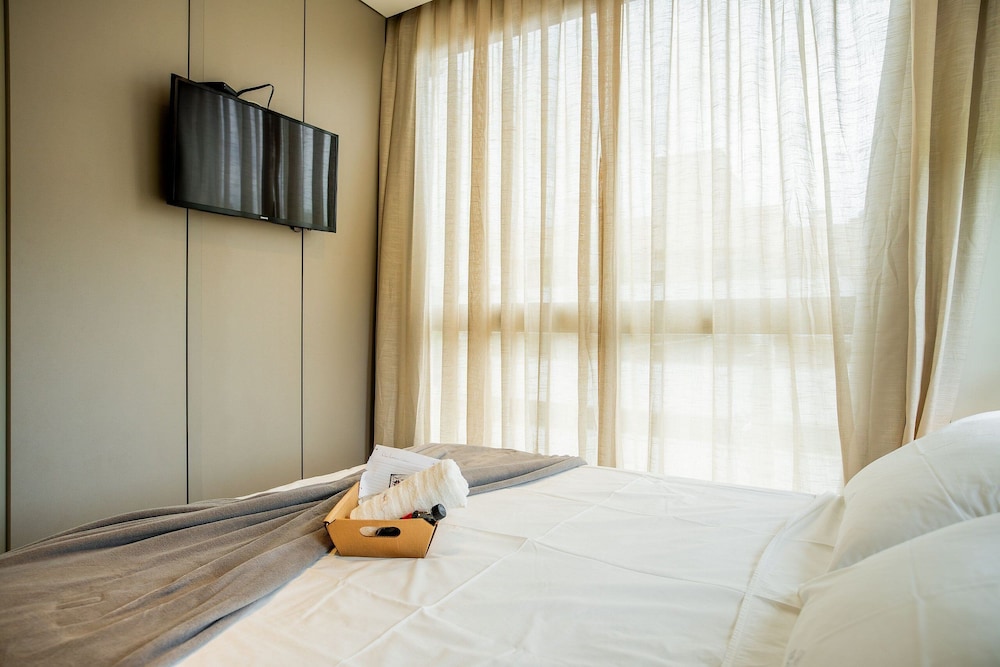 Elegance Residence