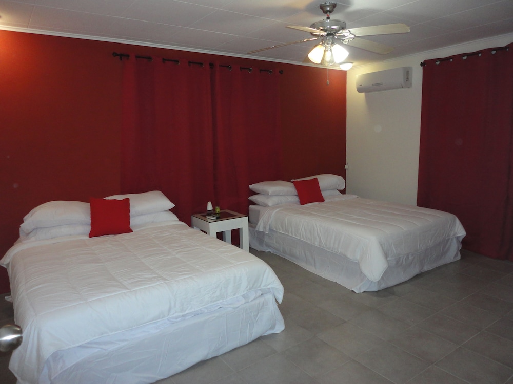 Jade's Oasis view 3