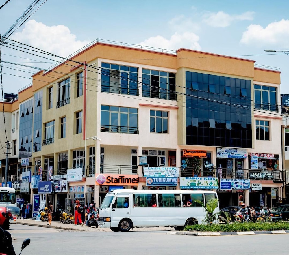 Rond Point Gorilla Boutique & Apartments