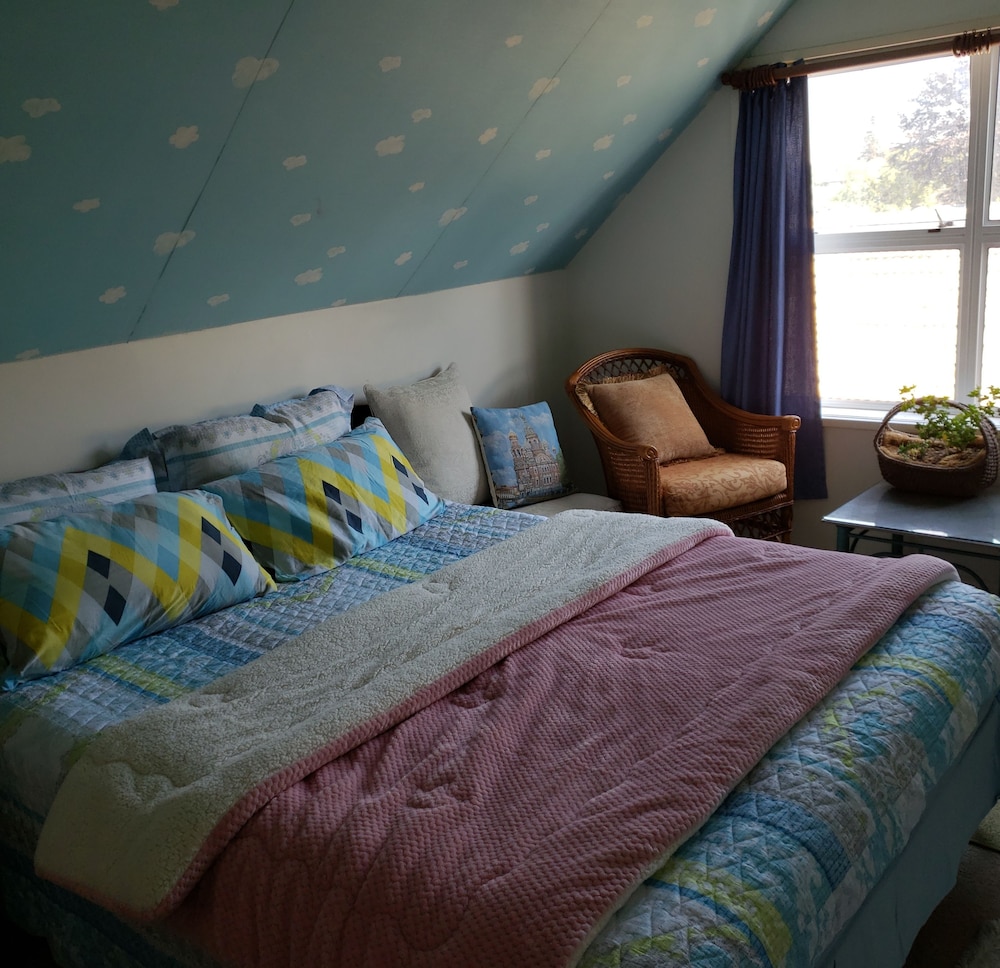 Cozy Room by Sarah