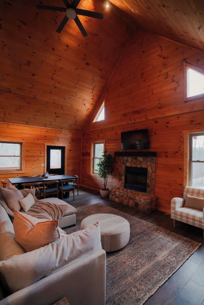 Memories at Hillside A Modern Cabin Hocking Hills