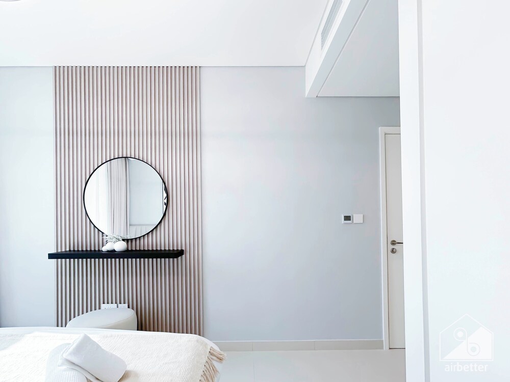 Luxurious 2B Apartment at Burj Crown Downtown