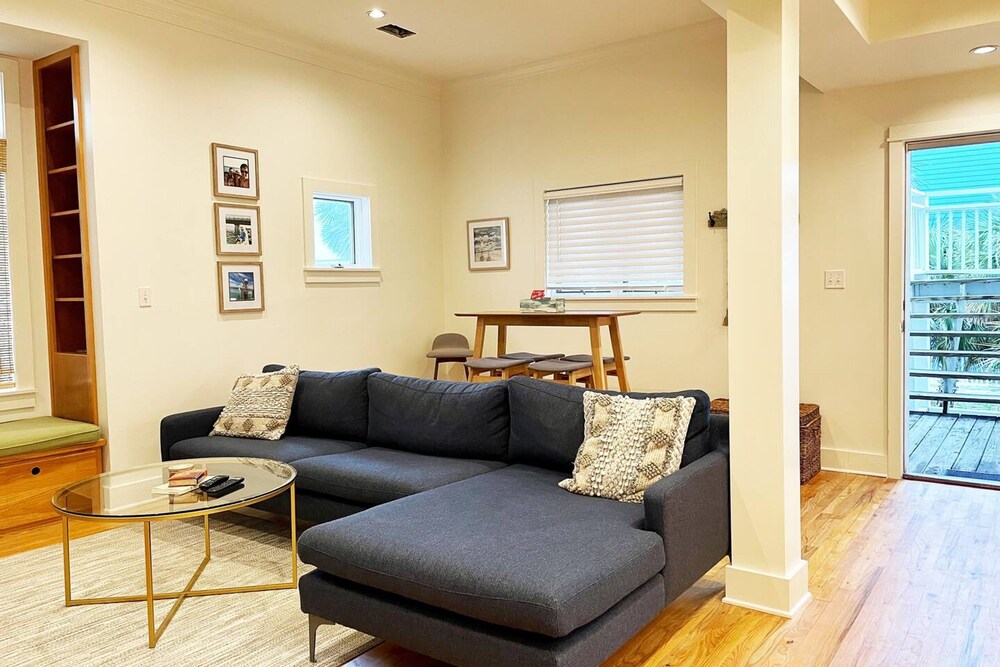Days Like This -spacious Home Steps From the Beach