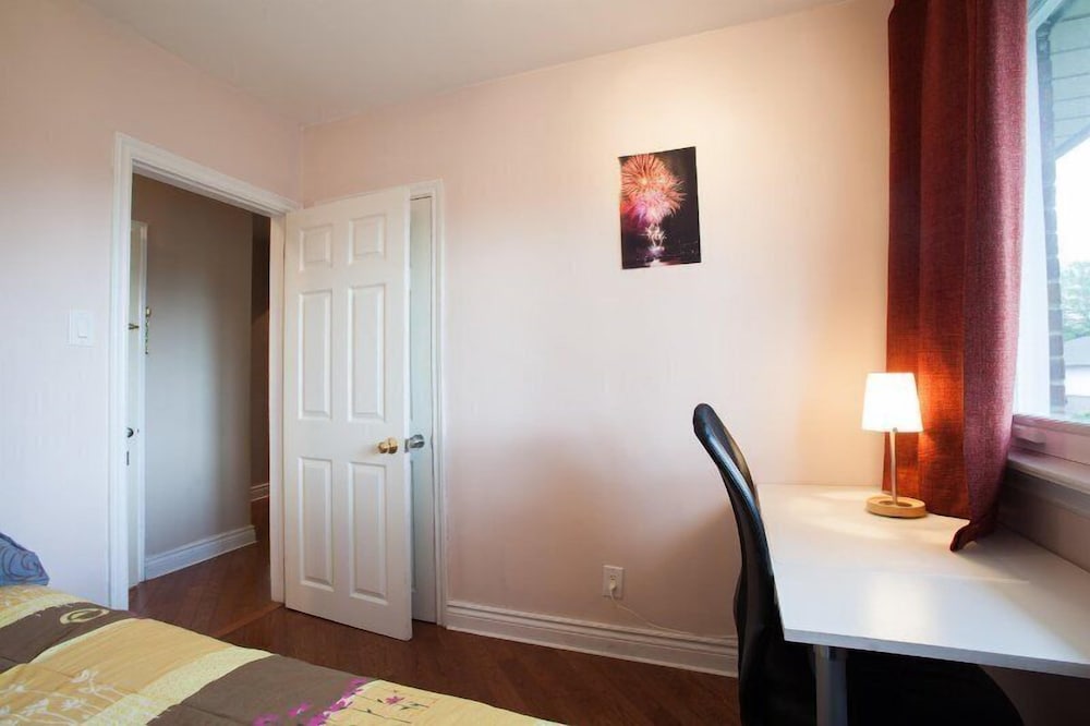 Beautiful Detached 6 Bedroom House - Image 4