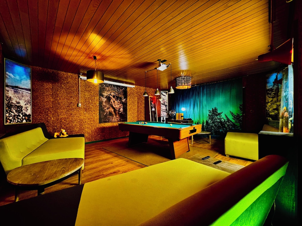 lounge