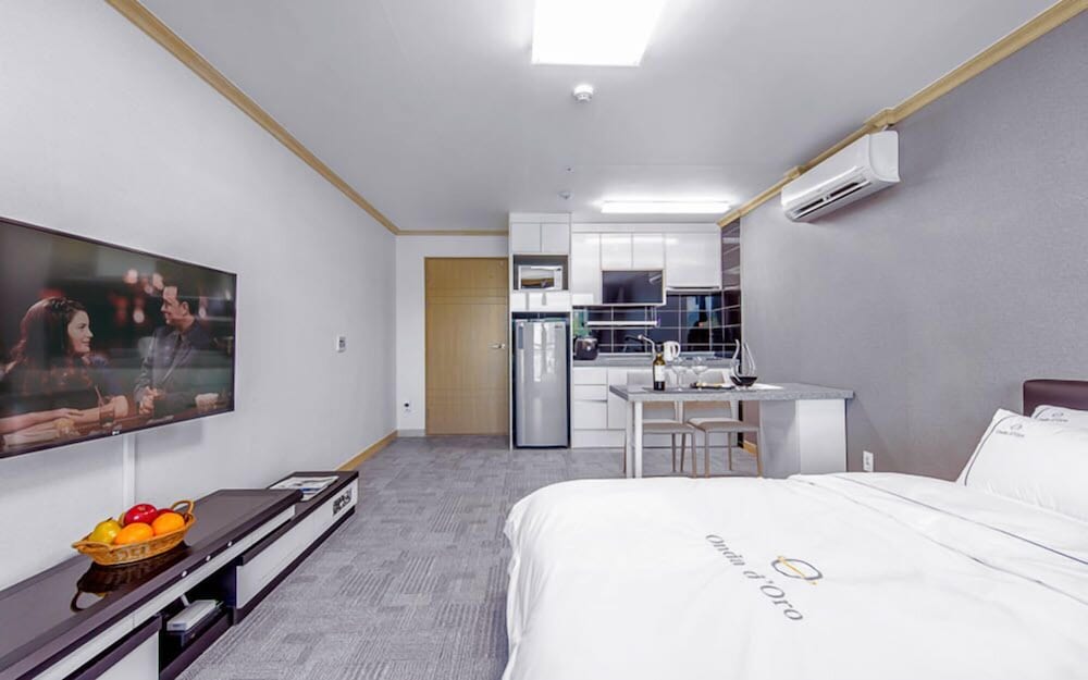 hotel room
