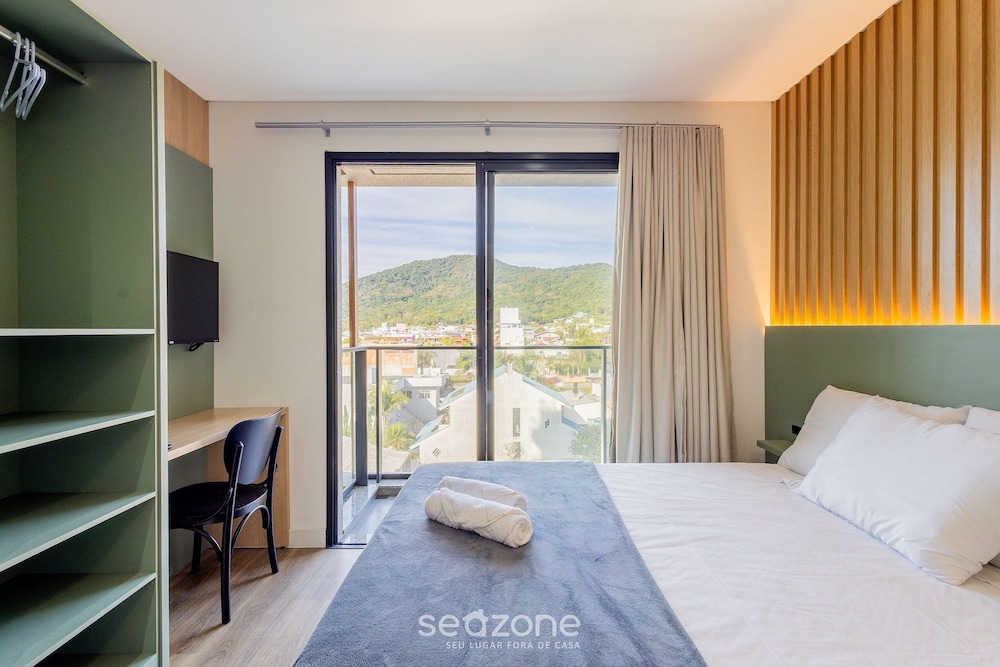 Studios in a Seaside Building, Close to Beto Carreiro at Penha Spot - Psob