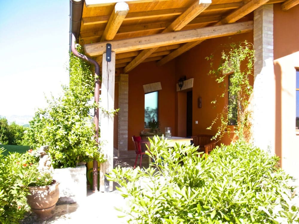 Cypressa Modern Retreat photo 2