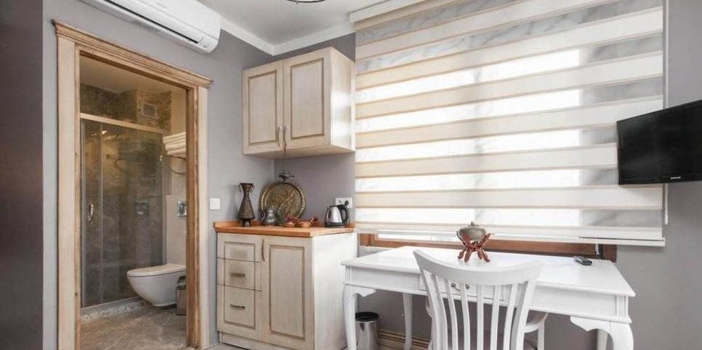 Galatolia Suites - Image 48