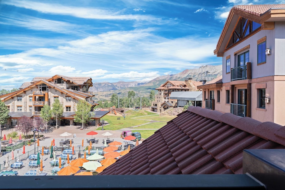 Blue Mesa Lodge 40C by Avantstay Ski In/ Ski Out Unit w/ Balcony!