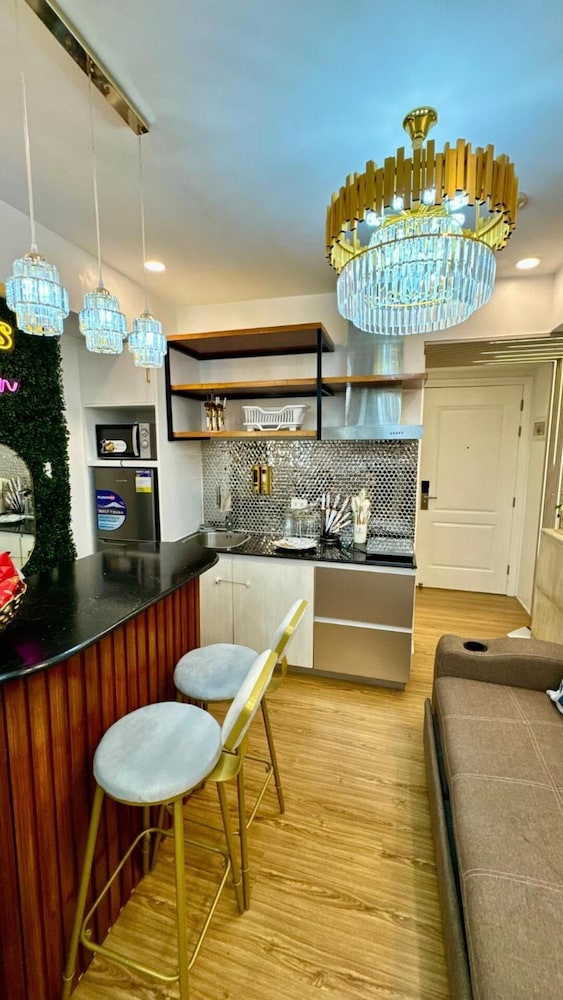 Azure Urban Resort Residences, 1BR Santorini 18th Floor