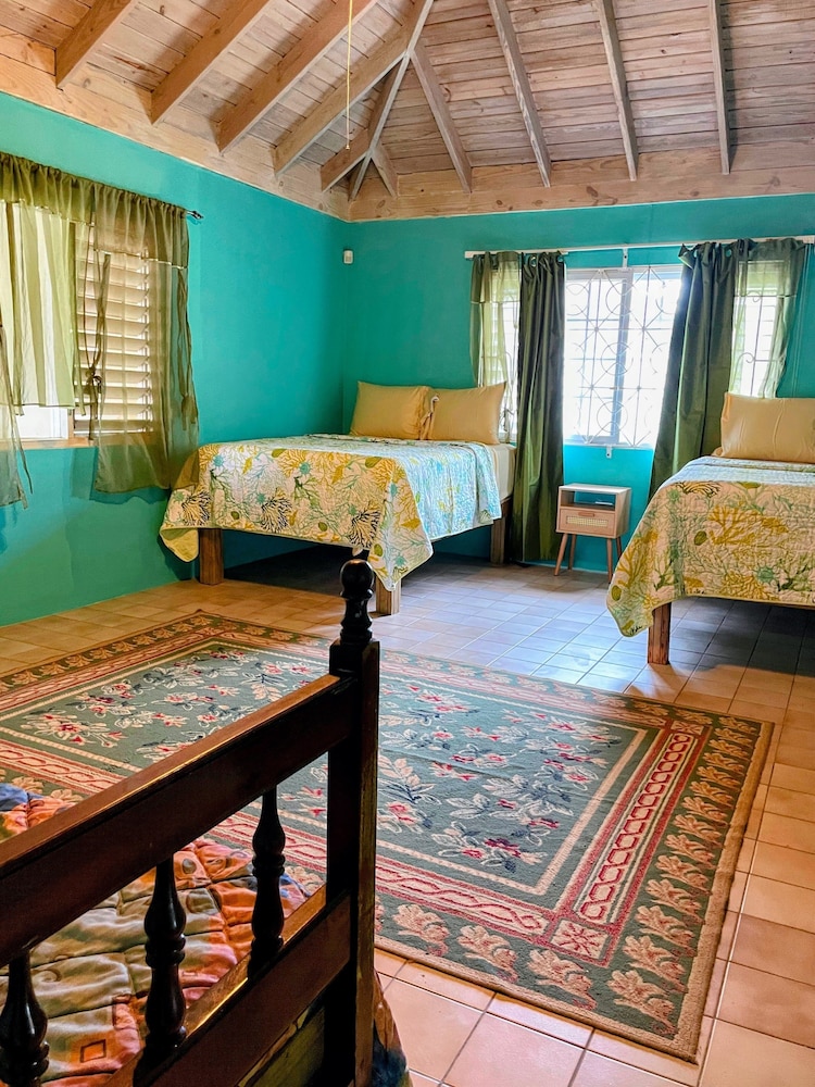 Ironshore Sugarmill Villa W Private Pool 6 Bedroom Villa