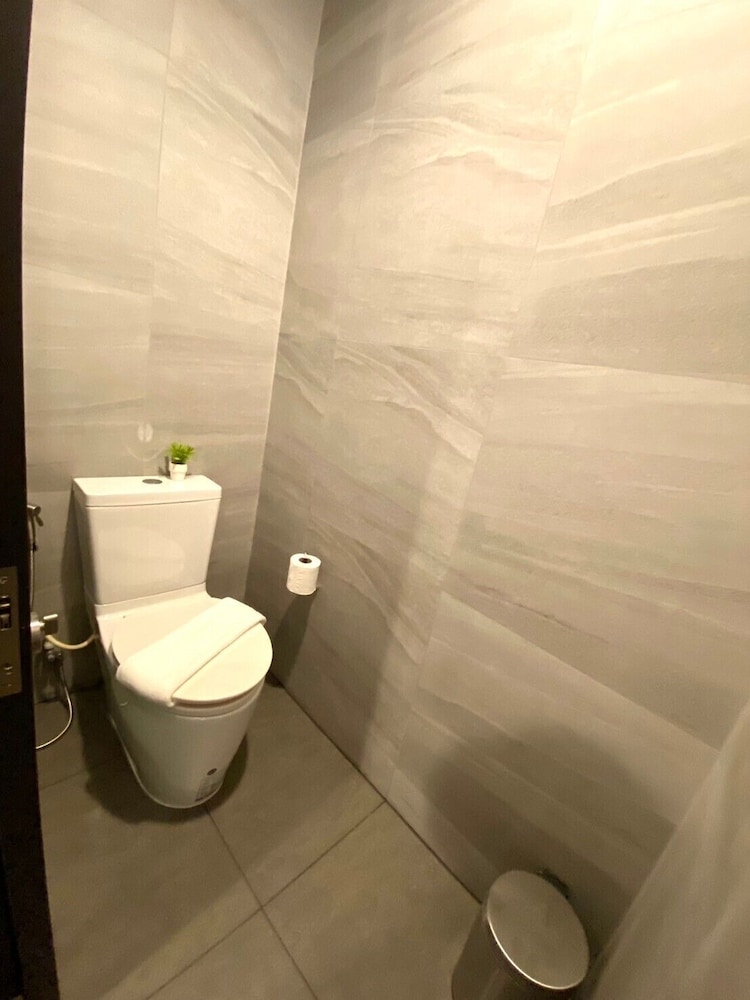Sea View Edge Central Pattaya