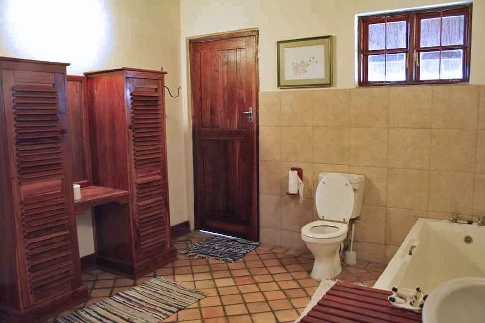 Antelope Park Safari Lodge