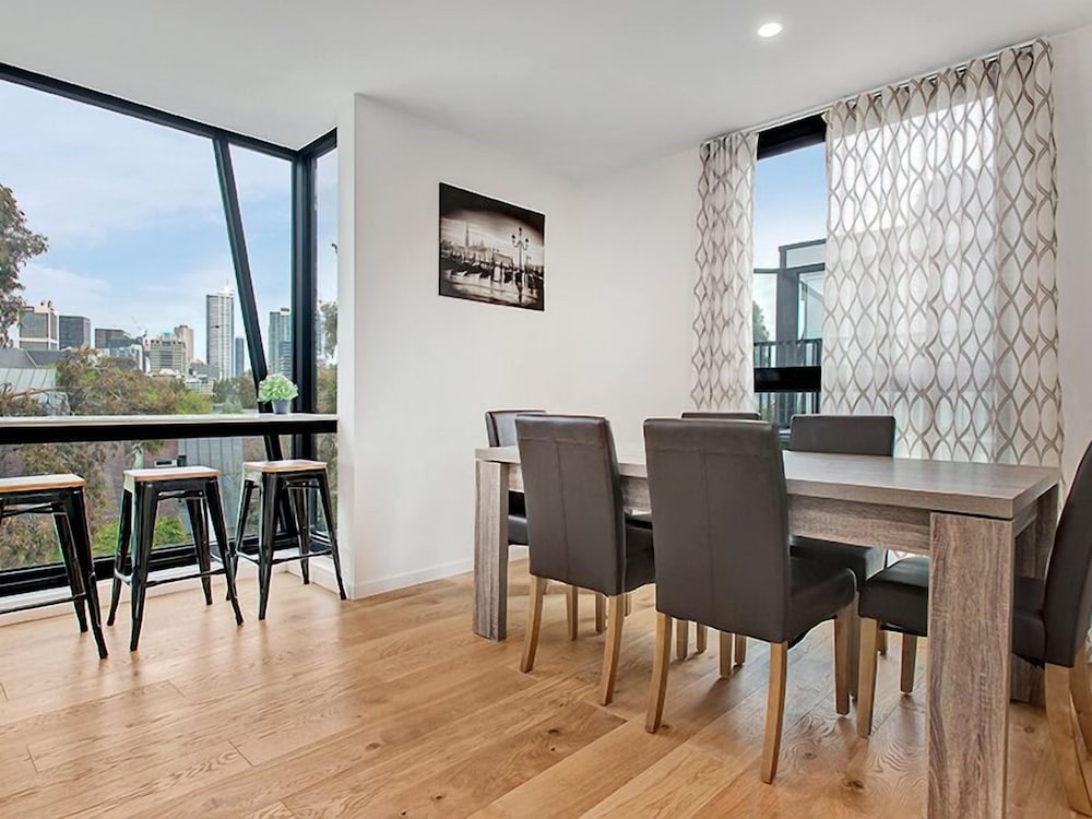 Roden Residences