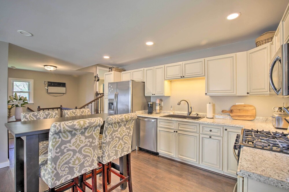 Stylish Pine Plains Home Near Parks Hiking! - Property Image 20