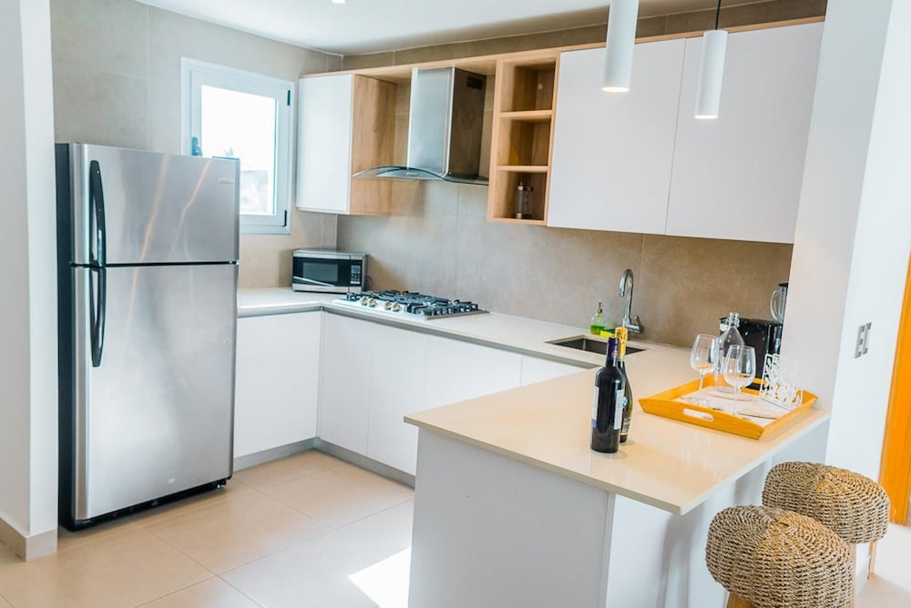 Gorgeous Condos Steps From the Beach B2 view 2