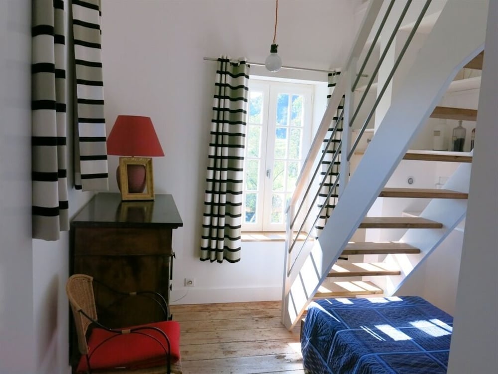 Maison D'eclaibes