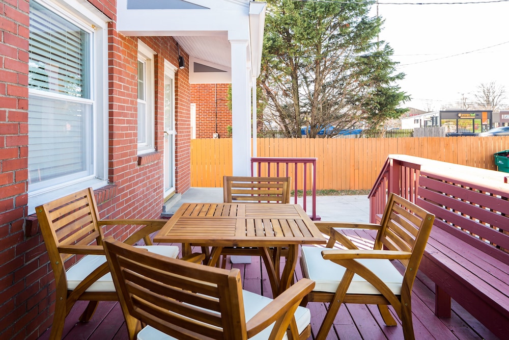 Spacious 6BR /2.5 Bath in Highlands! - Image 3