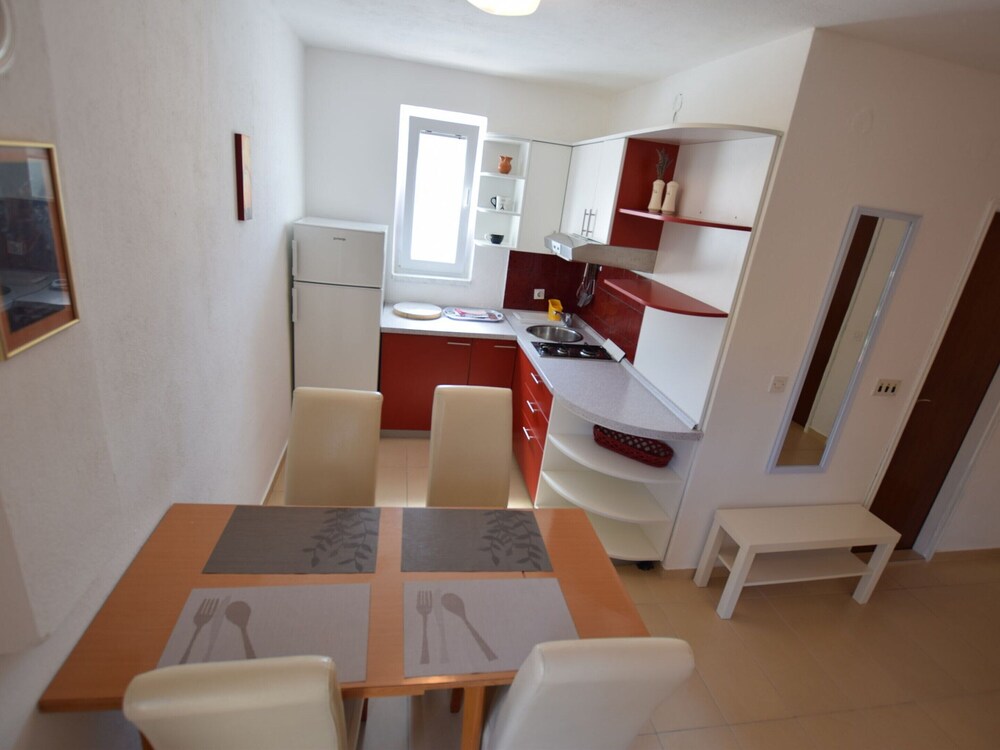 Spacious Apartment With Terrace, Near the Beach view 4