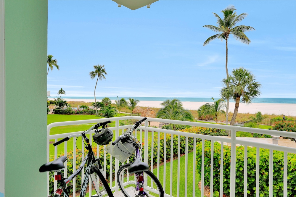 Bungalow-style Beachfront Condo With Pool