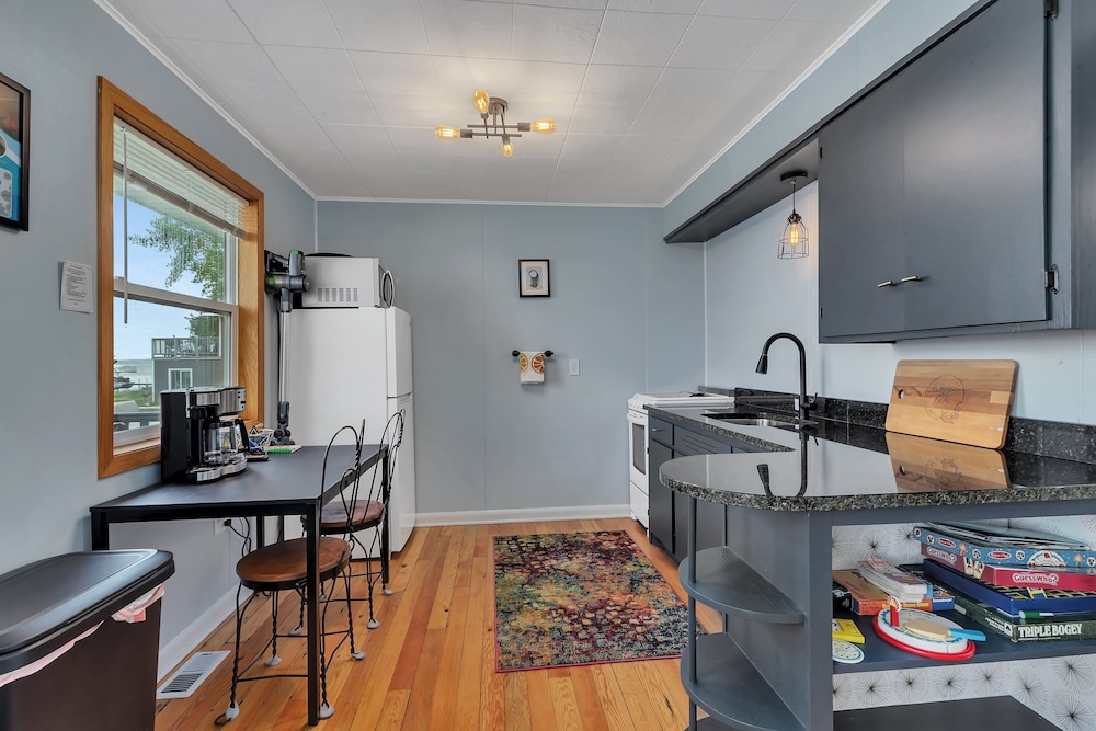 Rizzy's on the Lake - Property Image 63