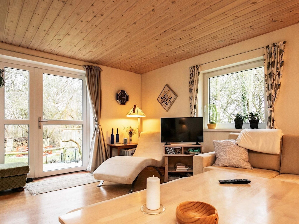 7 Person Holiday Home in Humble view 5