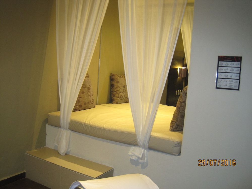 Sensaciones Motel Boutique - Adults Only