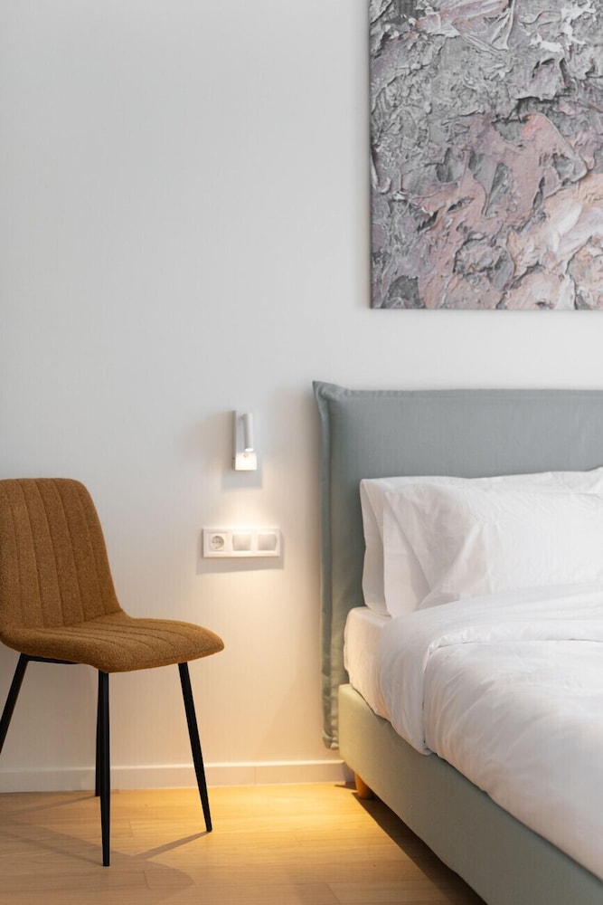 LIV Athinum 1 - Luxury Apartment 3B