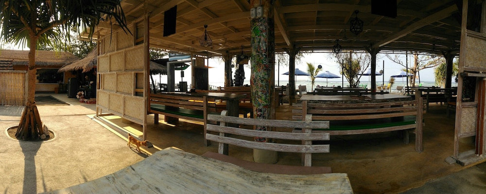 Pelangi Cottages and Restaurant