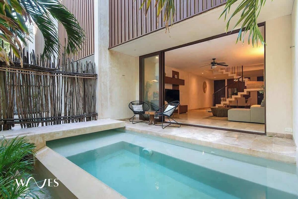 2 Br. PH W/private Pool in Luxury Gated Community