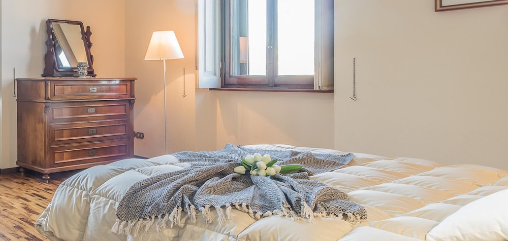 Villa Guardini Varenna view 4