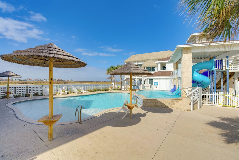 Walk to Whitecap Beach: Corpus Christi Retreat