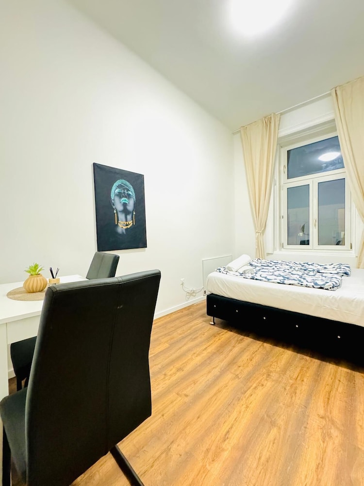Affordable 5BR Apartment Atzgersdorf