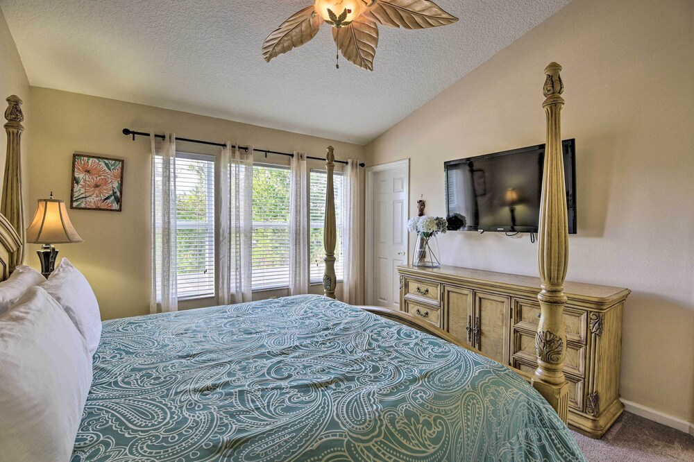 Kissimmee Home w/ Private Pool < 3 Mi to Disney!
