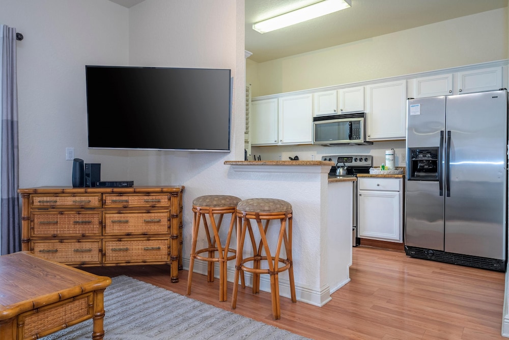 3132 CA - Charming Townhome Retreat