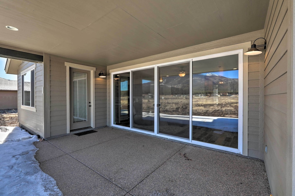 Flagstaff Home w/ Views - Near Arizona Snowbowl!