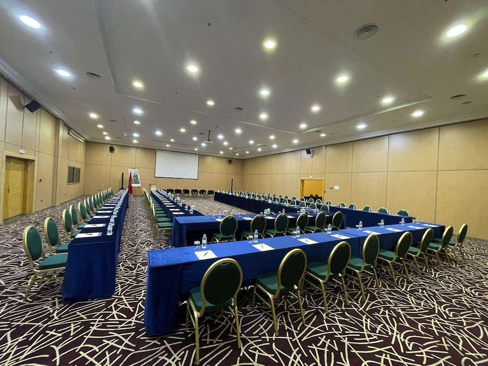 meeting & event spaces