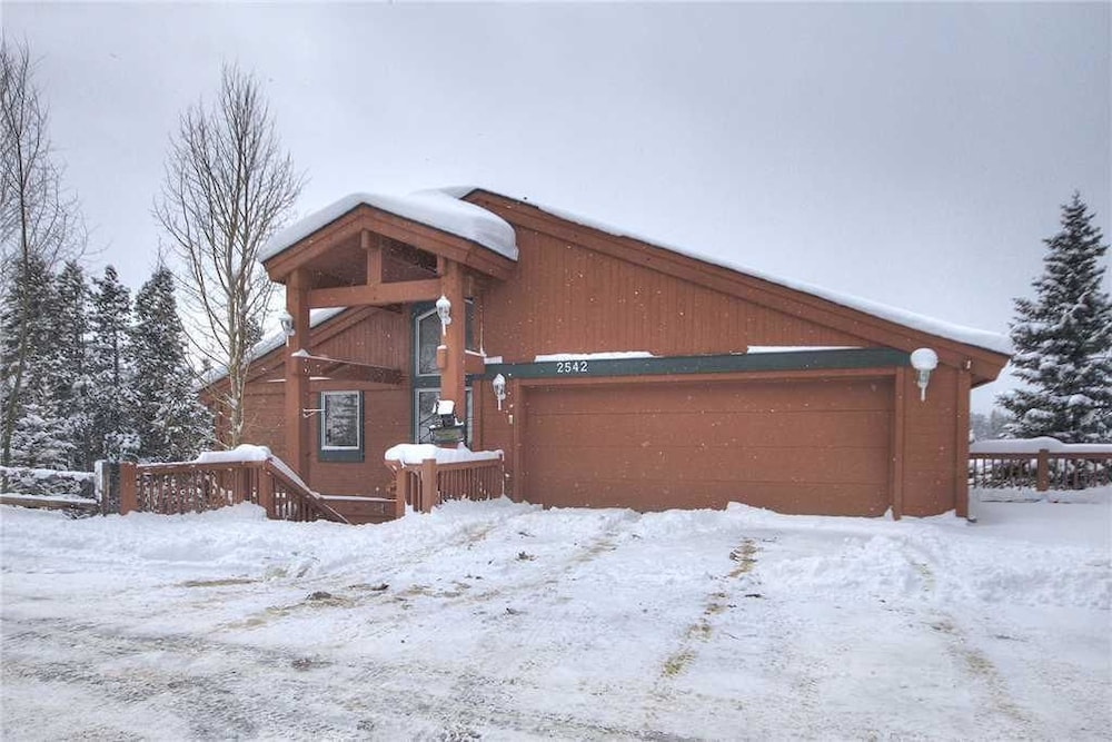 2542 Boreas Pass Private Home with Hot Tub