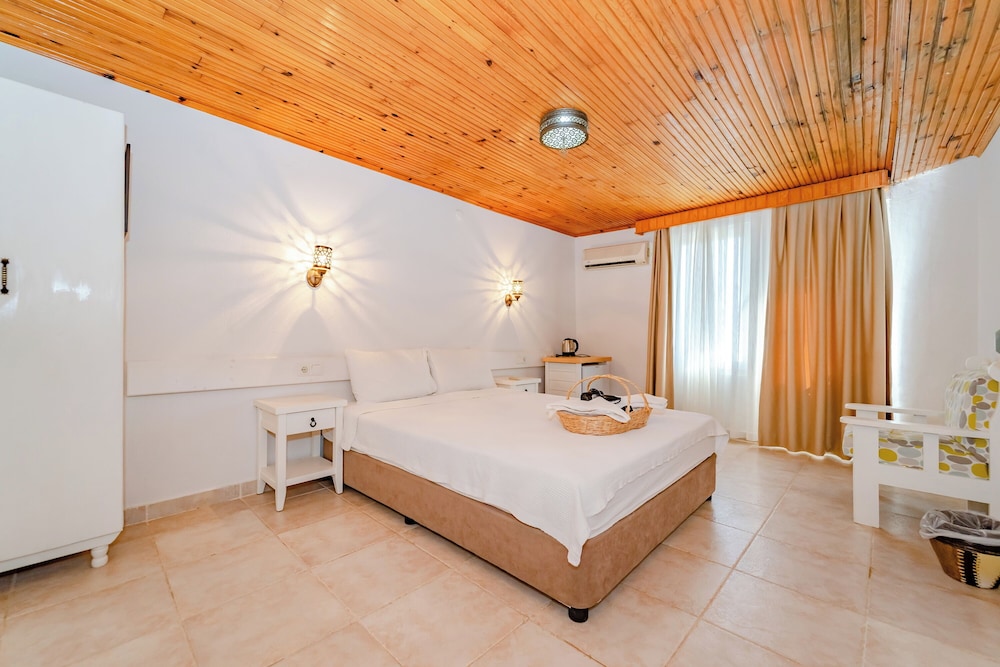 Golden Lighthouse Otel - Image 24