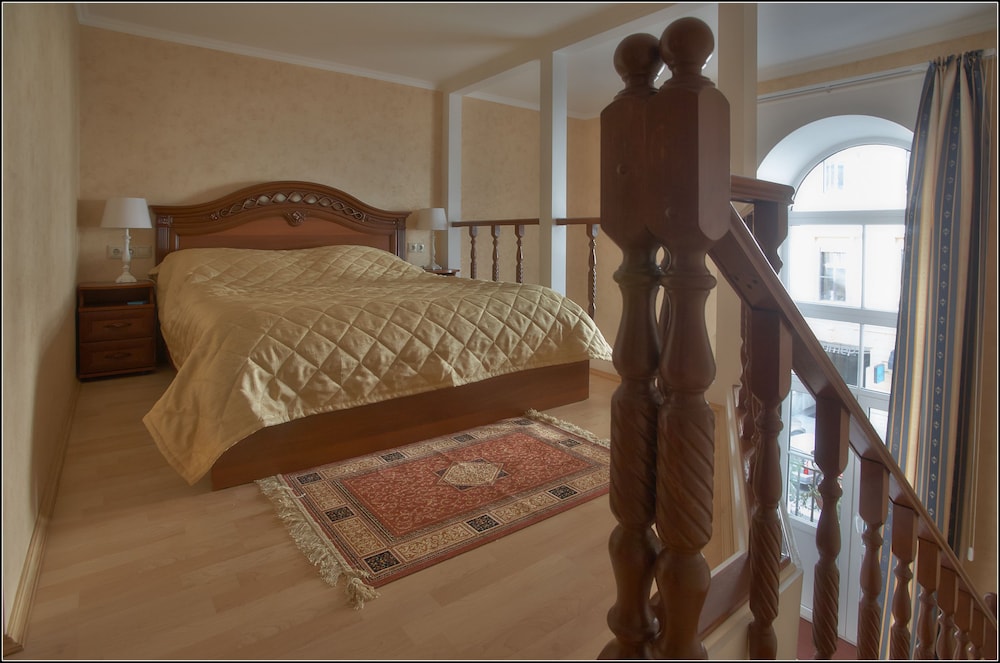 Apart Hotel on Italianskaya 1