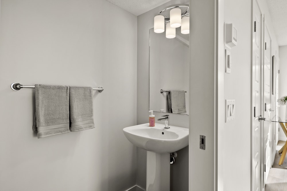 New Apartments in Cranston by GLOBALSTAY