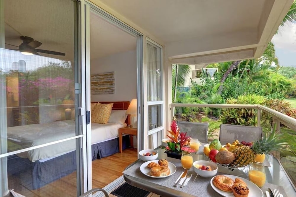 Signature Residences at Maui Banyan