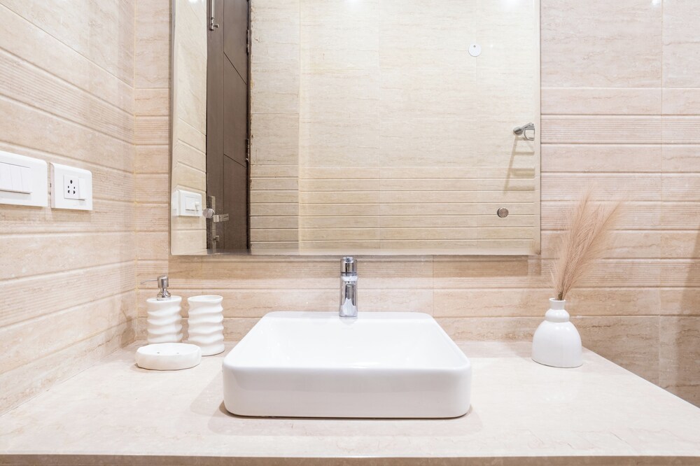 Housr Lotus Villas Sector 28 DLF Phase 4