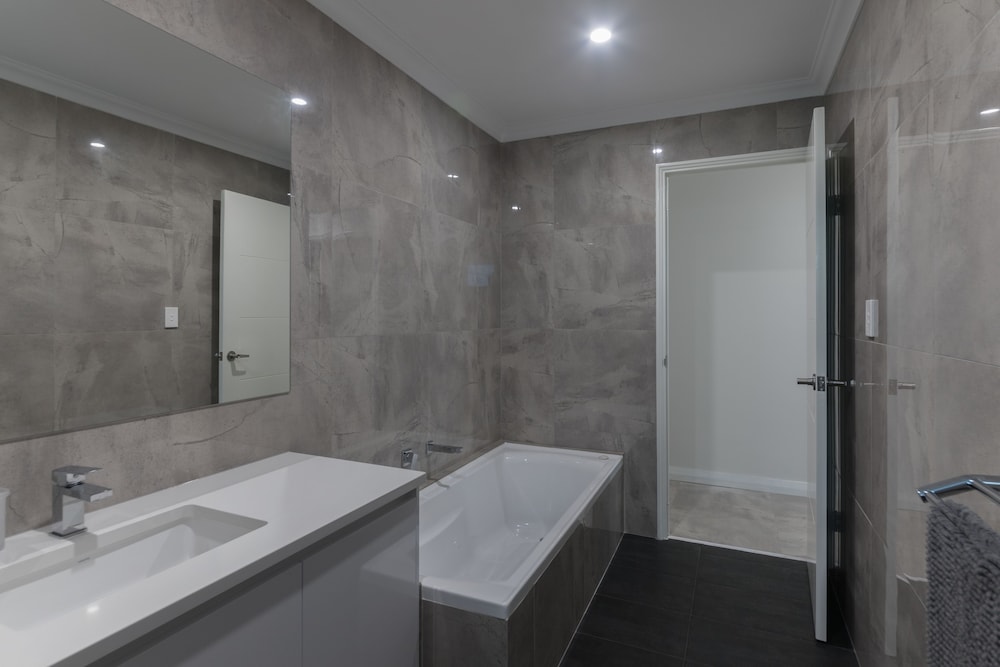 Epsom on Swan B&B - Adults Only