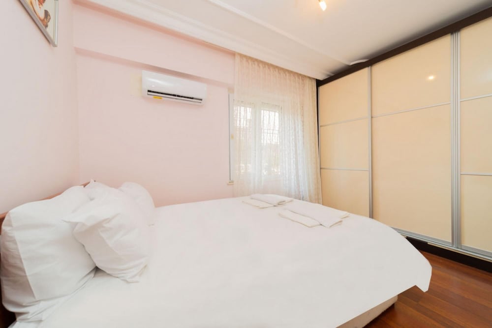 Flat With Backyard 600 m to Duden Waterfalls