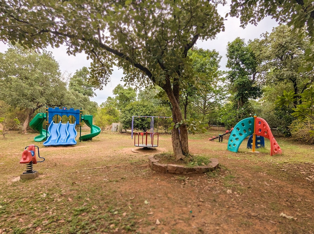 Syna Jungle Resort - Shahdar