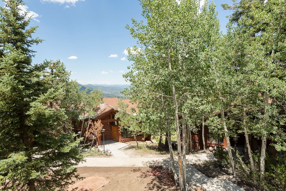 Stag Lodge at Deer Valley Resort - Three Bedroom Residence with Spa #9 3 Condo