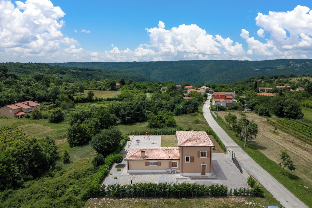 Countryside Villa Katarina